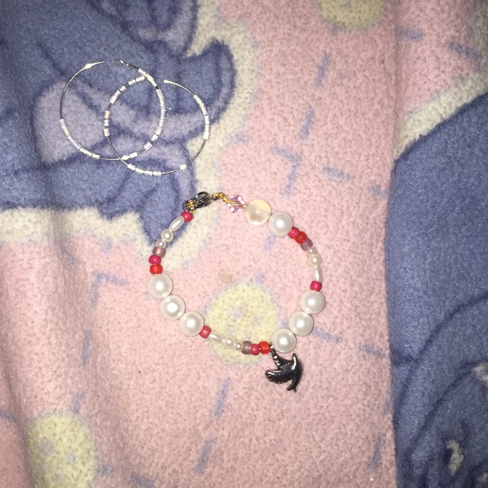 Bracelet and earring set